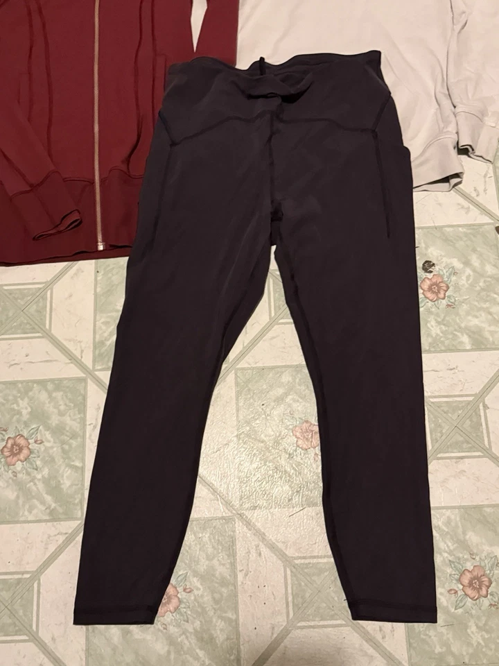 Lote de 3 leggings con capucha Lululemon. Varios tamaños Foto 2 de 4