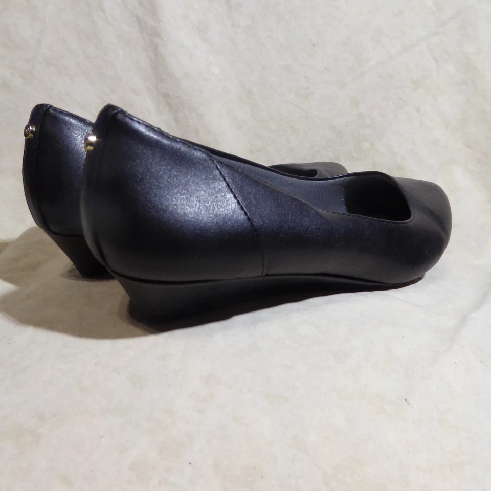 🩰 Jones New York Low Wedge Pointy Ballet Pumps sz 9 W Black Matte Leatherette - Image 4 of 4