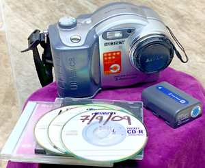 Sony Mavica Digital Still Camera MVC CD 350, with Neck Strap/Lens Cover/Disks