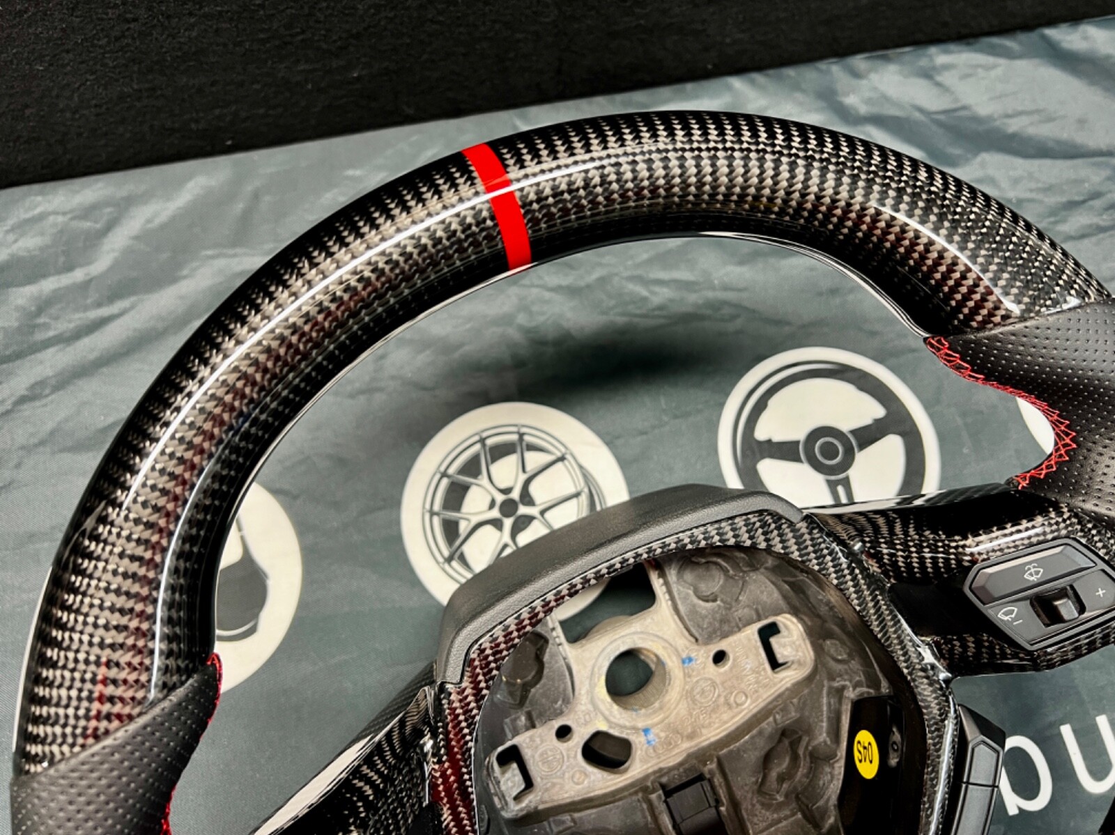 Lamborghini Bespoke Huracan Carbon Fiber Steering Wheel with Premium Leathers
