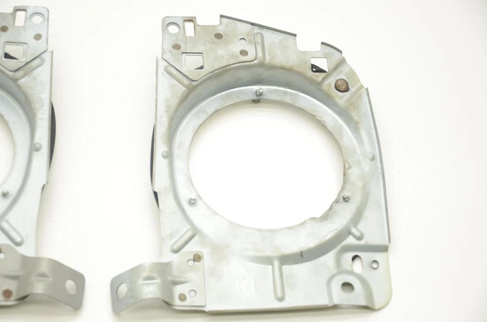 1984-1986 Nissan 300ZX Z31 2+0 Pair of Door Speaker Brackets - Image 3 of 4