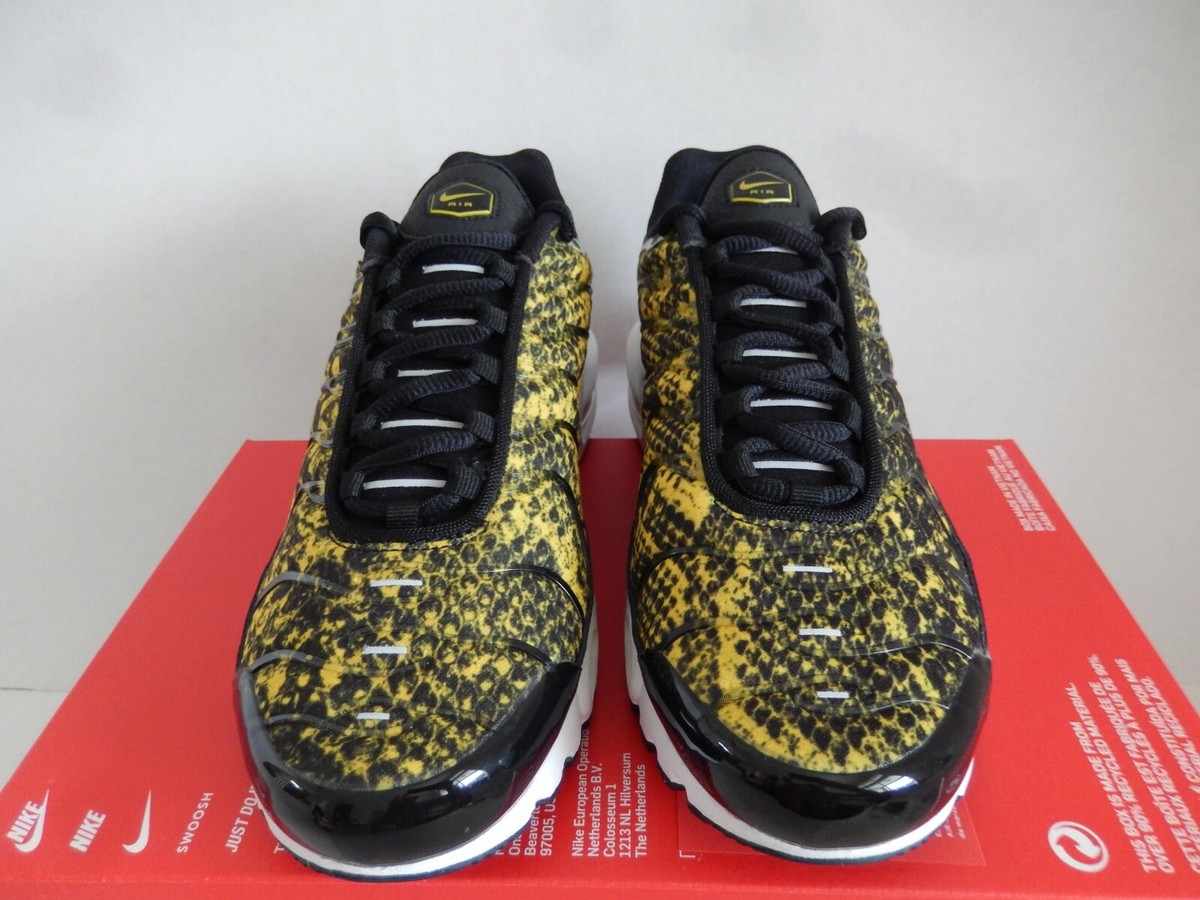 WMNS NIKE AIR MAX PLUS BLACK-SPEED YELLOW-WHITE SZ 9 [CT1555