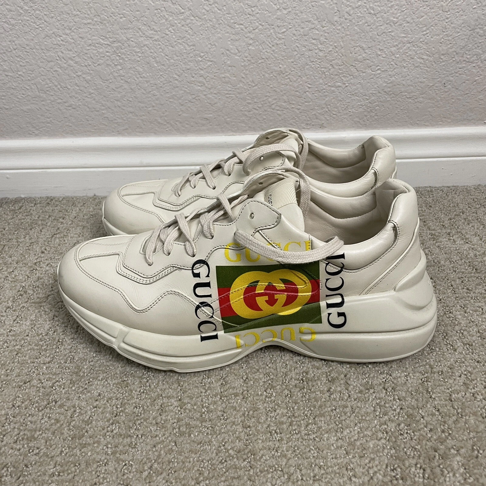 Baskets en cuir homme Gucci Rhyton Gucci logo pointure 9,5