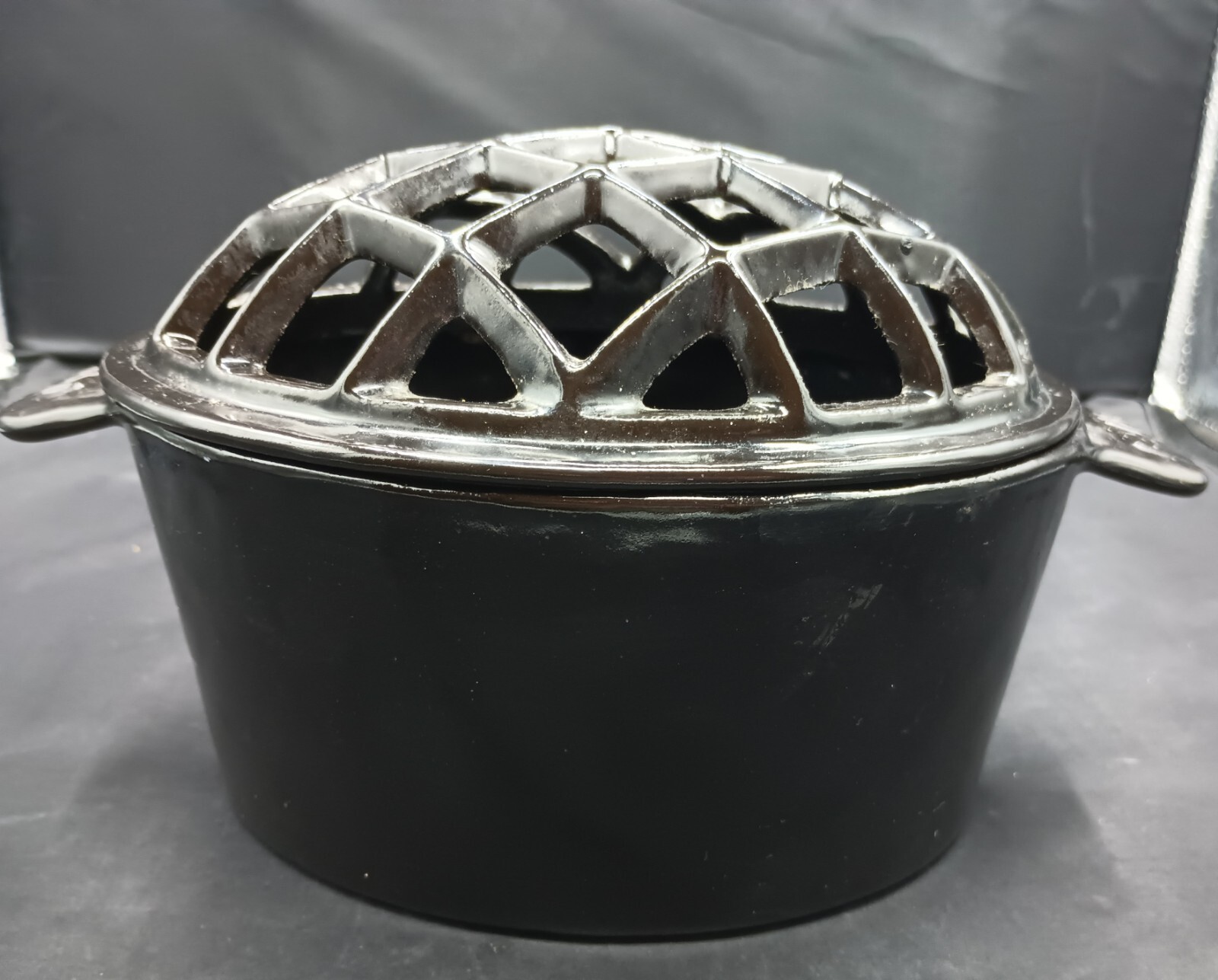 Plow & Hearth Cast Iron Stove Steamer Kettle Humidifier Black eBay