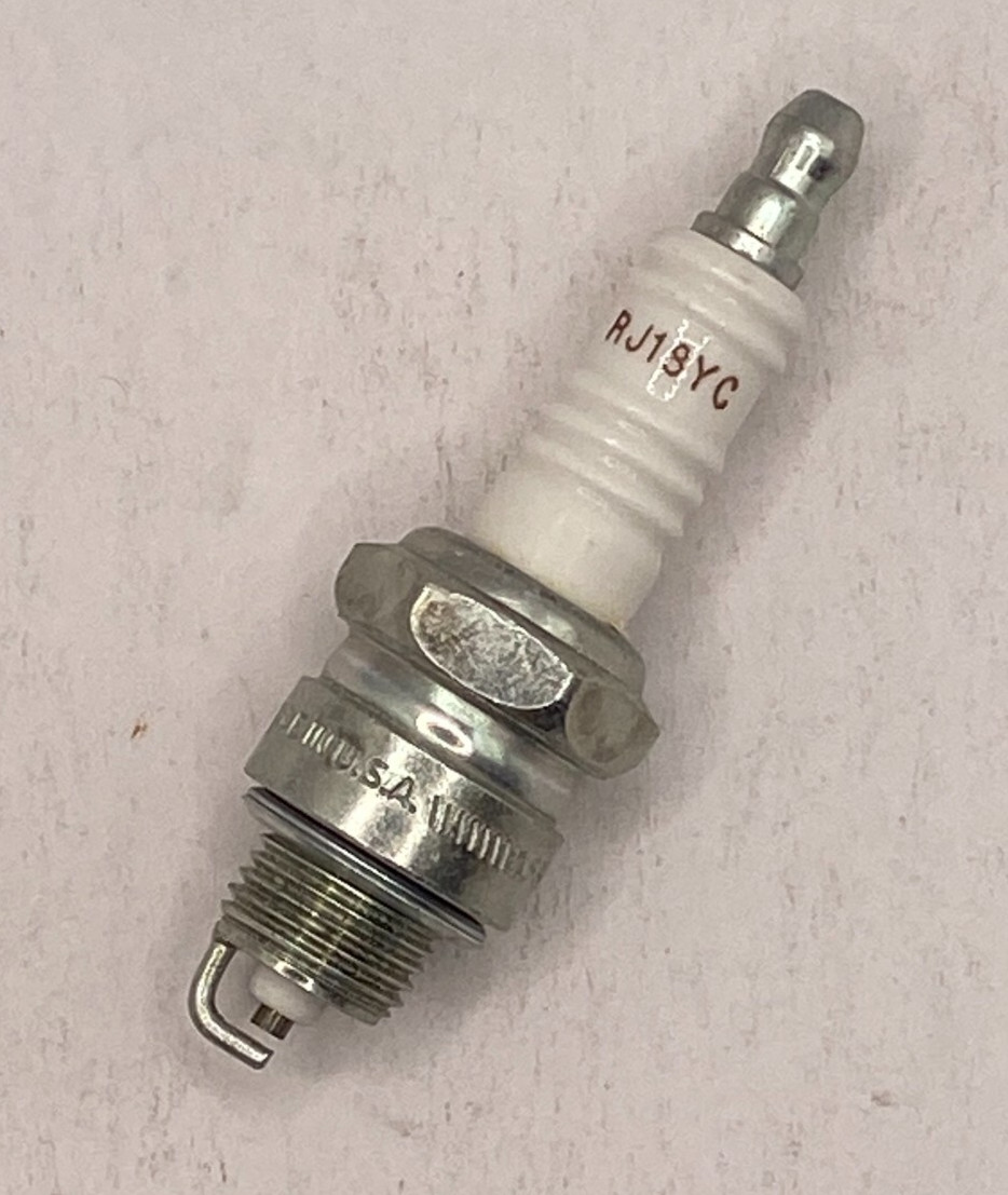 CHAMPION RJ18YC7 / 58 COPPER PLUS Spark Plug  LOT OF 4