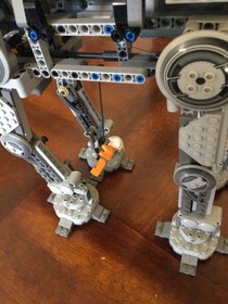 LEGO Star Wars: Motorized Walking AT-AT (10178) + Snow Speeder (30384)