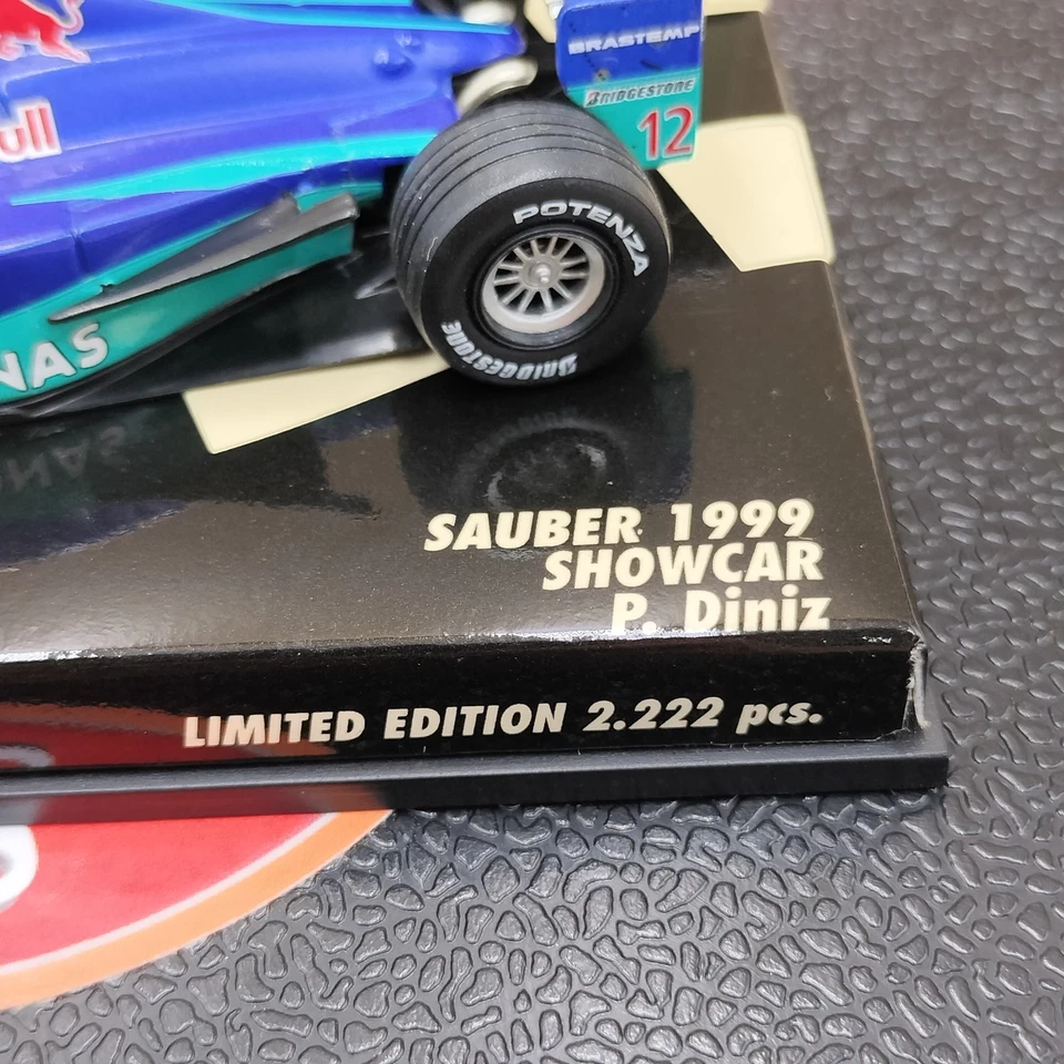 MINICHAMPS 1/43 Sauber Redbull Petronas 1999 Show Car P. Deniz 430990082 - Image 3 of 4