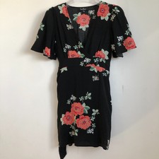 Lulus Floral print Short Sleeve Knee-length wrap waist Soren dress Black Small