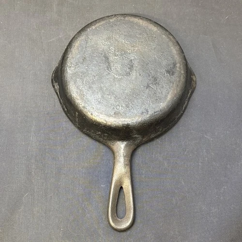 Wagner Ware Sidney 0 1053 No. 3 Cast Iron Skillet 6.5” Diameter
