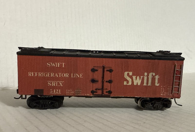 SWIFT ICE REEFER 36 FT RED BALL #SRLX 5421 RTR.