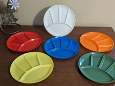 Vtg Melamine Unique Divided Appetizer/Picnic Plates 9.5'' Diameter Set of 6