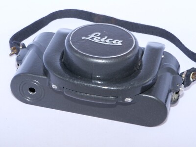 Leica MBROO Waterproof Case. Fits Leica II, III, IIIa, IIIf