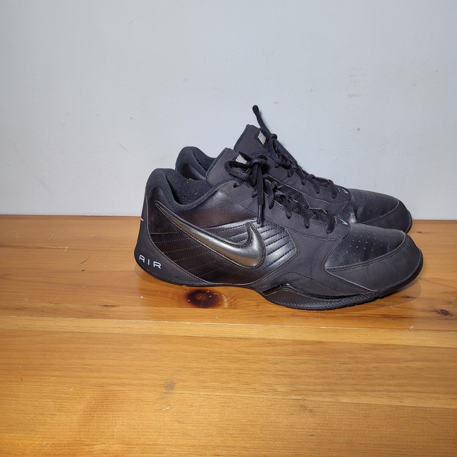 Nike Air Baseline Low Mens Size 12 Shoes Black LaceUp tennis shoes