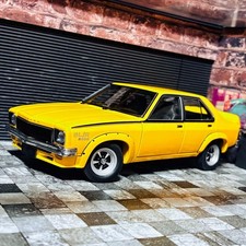 1/18 BIANTE Holden LH Torana SL/R 5000 L34 Sedan #QY8L93