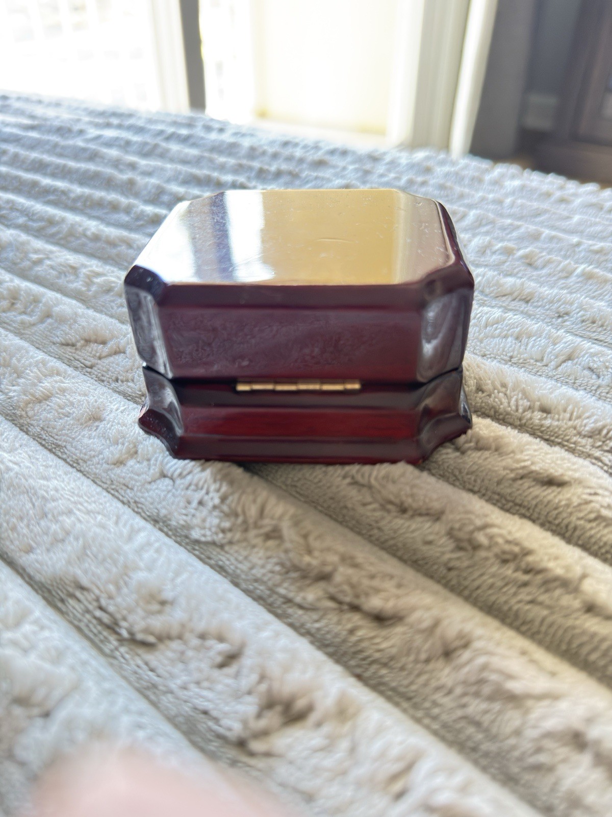 Miniature book "Theatres in Shakespeare's Time", published by Roger Huet.