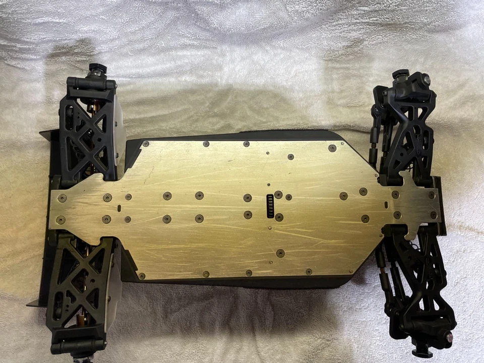 E-Buggy ARTR Paket. Serpent, PowerHD Castle Creations, AKA - Bild 3 von 4