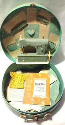 Vintage Necchi Supernova Sewing Machine Plastic Hand Crank Child Size Toy USA 