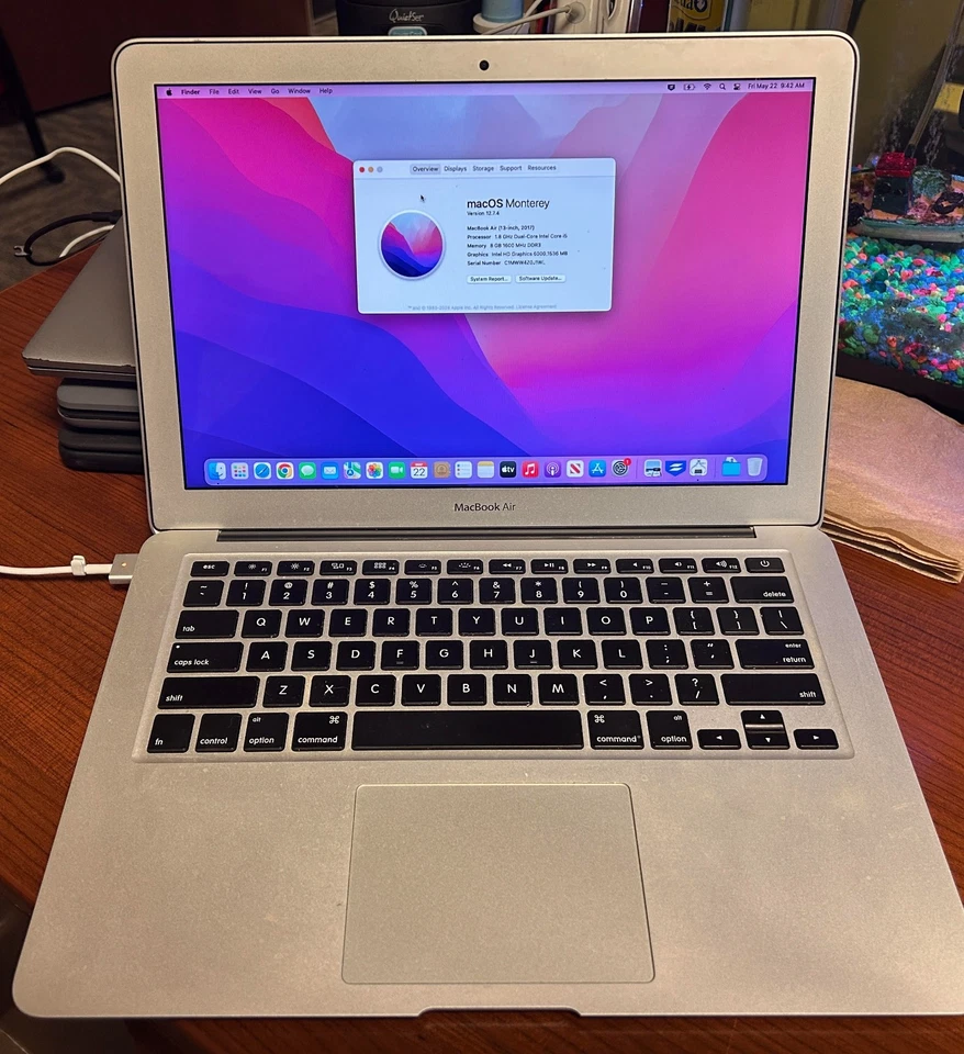 2017 Apple MacBook Air 13.3" i5 1.8GHz 8GB RAM 256GB SSD Silver A1466 - Image 1 of 1