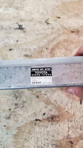 2004-2009 Toyota Prius Hybrid Battery Voltage Sensor Computer ECU 89890-47090 - Picture 2 of 6