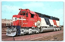 1979 SANTA FE RAILROAD 5700 SD45-2 BICENTENNIAL RED WHITE BLUE POSTCARD P3530