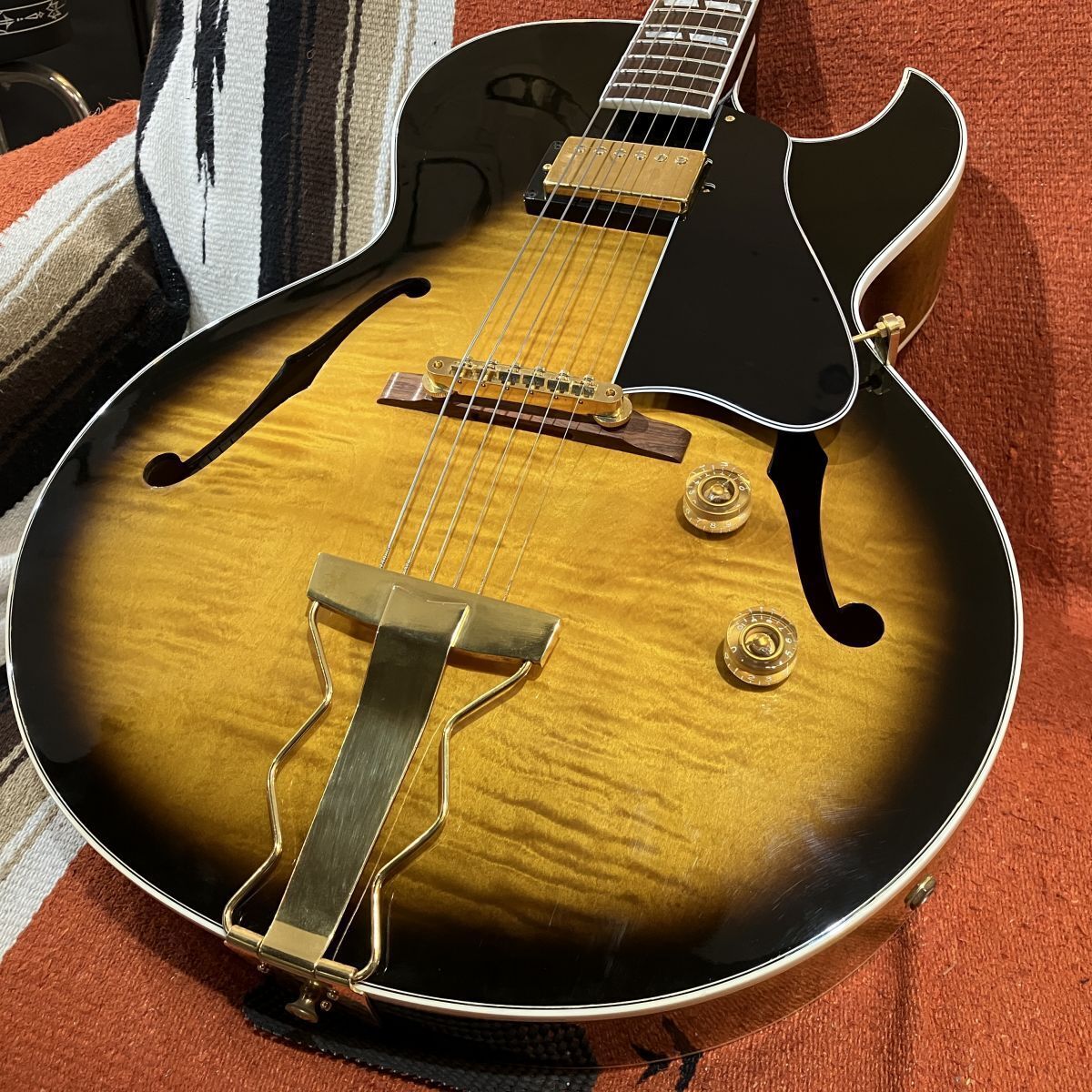 Gibson ES 165 Herb Ellis Vintage Sunburst  1997      FINEST GUITARS
