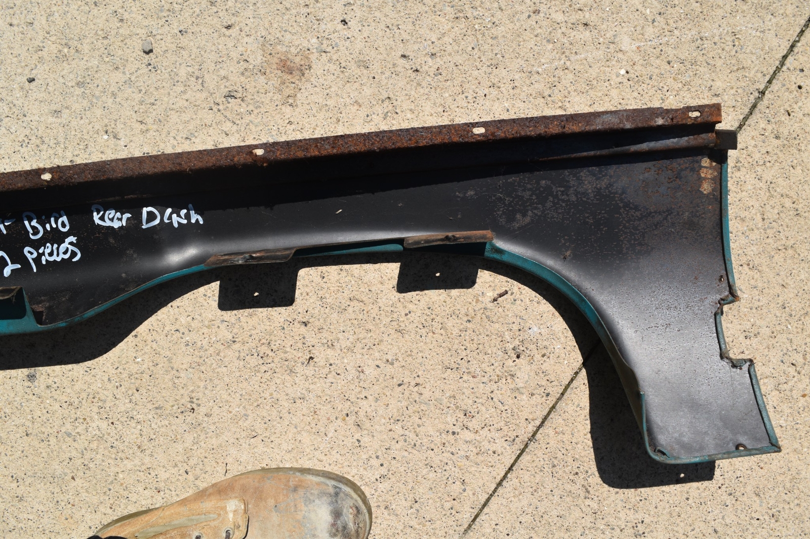 1958 1959 1960 FORD THUNDERBIRD REAR SEAT PACKAGE TRAY PANEL EMBLEM 58