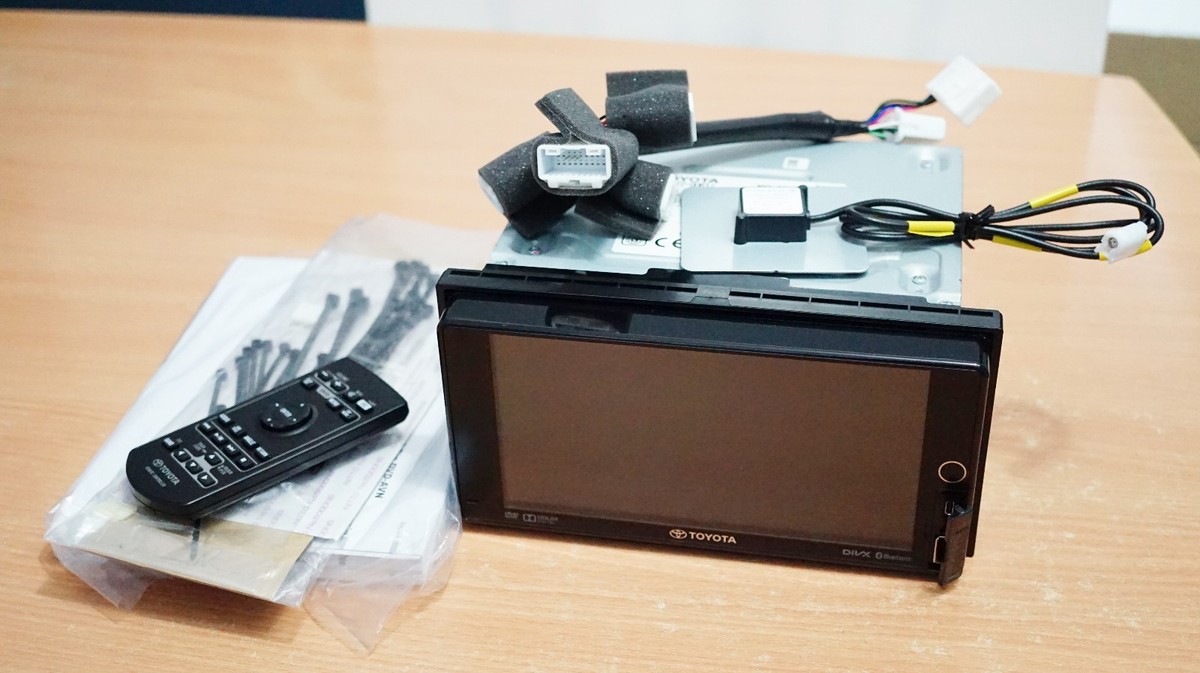 DVD Player Display 7 Touch Screen WiFi GPS Navigator for Toyota