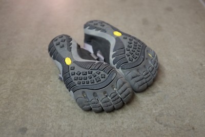 Vibram FiveFingers TrekSport Men's 39 M4485 Barefoot Trail Running