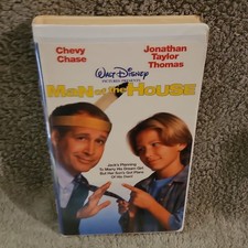 Walt Disney Man of the House VHS Comedy Chevy Chase Jonathan Taylor Thomas