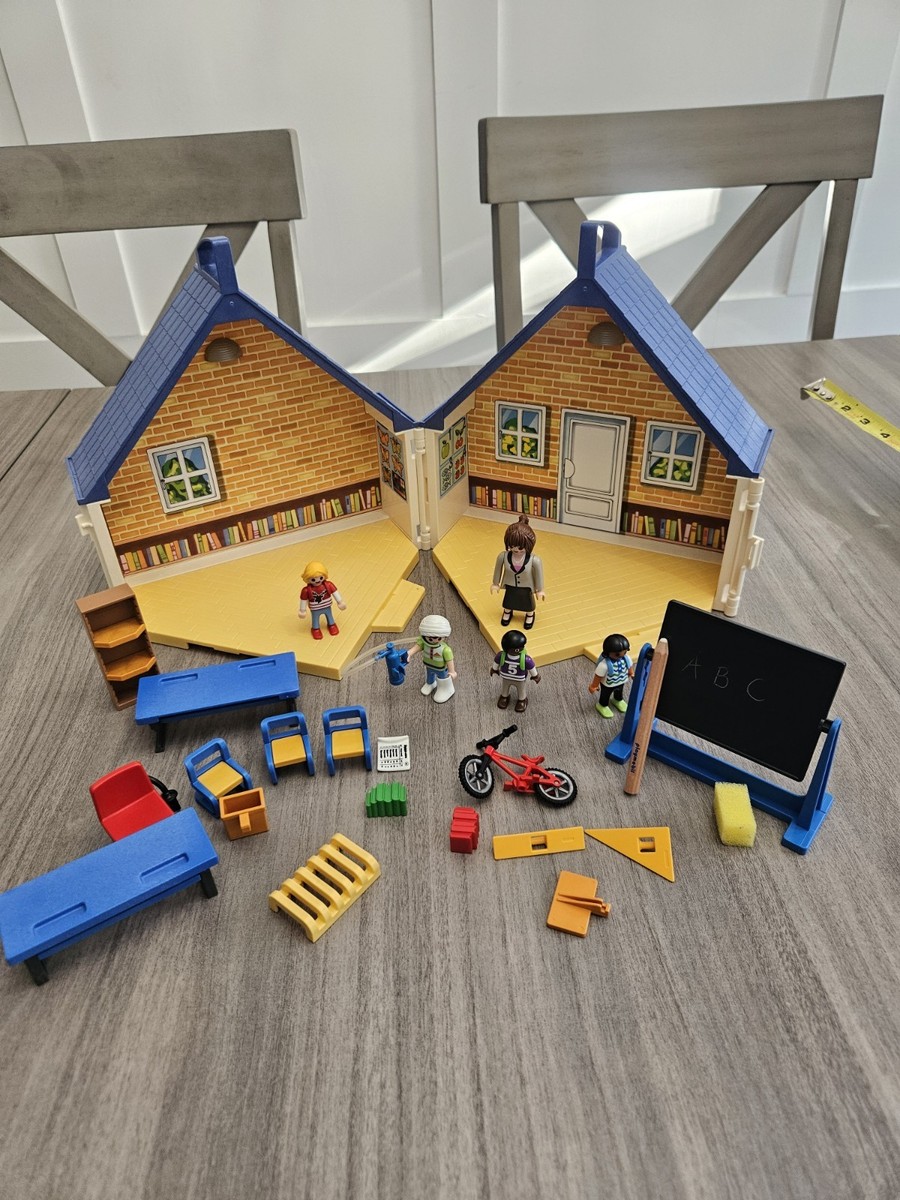 PLAYMOBIL #5662 CITY LIFE TAKE ALONG SCHOOL HOUSE