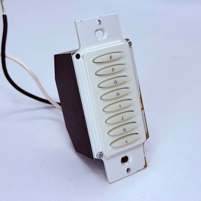 Lightolier Controls 8 Button Master Control CM8BESPLC - White