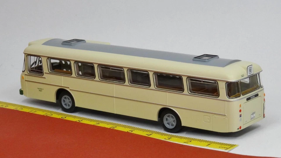 Büssing Senator: EVAG Essen Wagen 3421 - Brekina Sondermodell - Bild 2 von 3