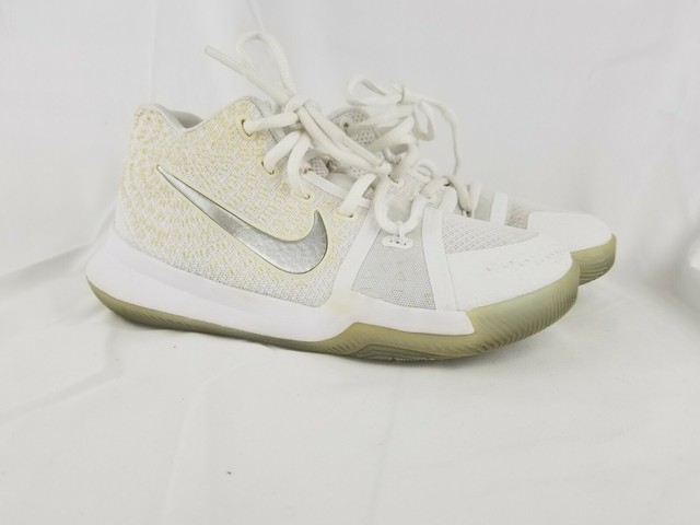 kyrie 3 silver