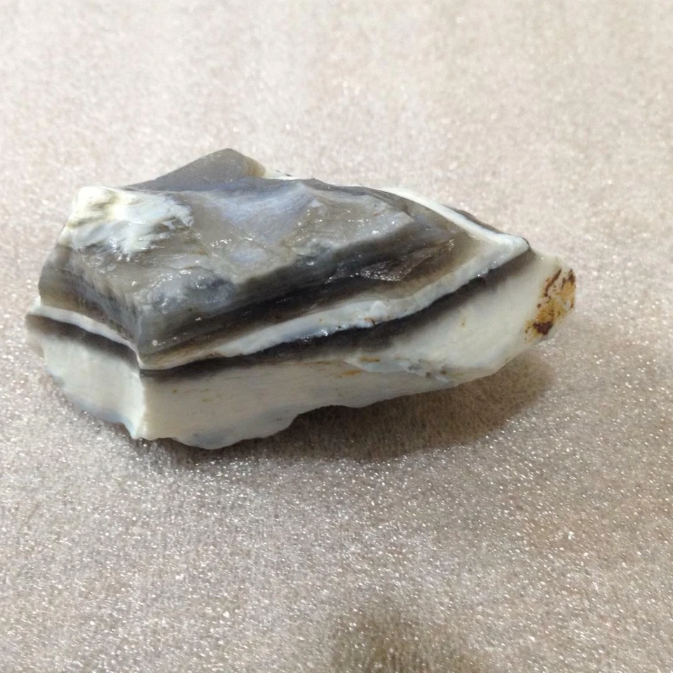 罕见 Striking 466.9 克拉 100% 天然埃塞俄比亚白线蛋白石粗糙 & 添加礼物 — 第 2/4 张图片