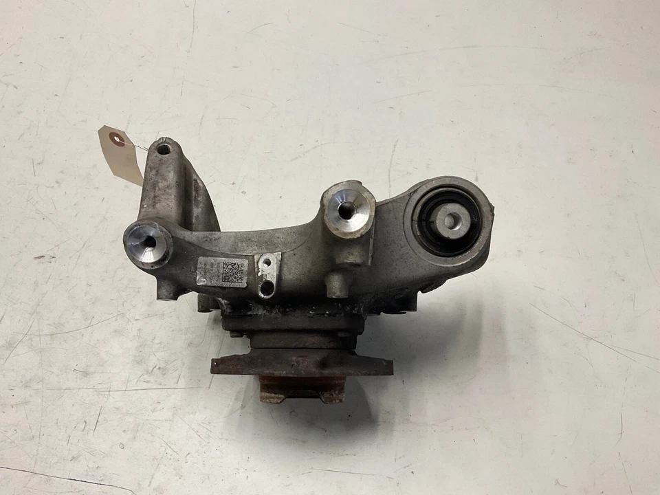 AUDI S4 2018-2023 AWD trasero izquierdo (lado del conductor) buje nudillo OEM Foto 3 de 4