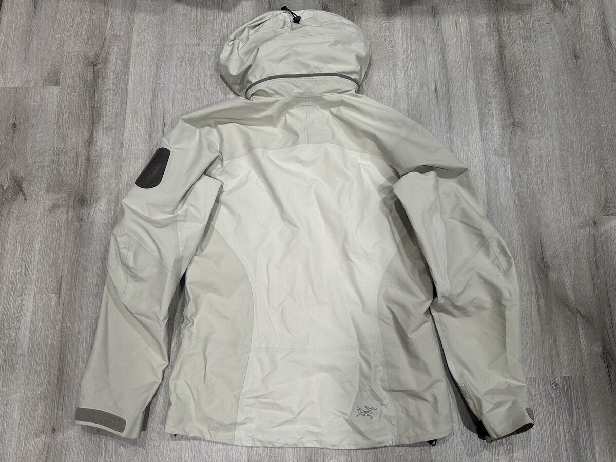 I149 ARCTERYX Sidewinder Beige Goretex Pro Shell Recco I149 ARCTERYX Sidewinder Beige Goretex Pro Shell Recco