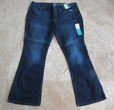 Womens size 24M Lee Riders Midrise Bootcut blue jeans, NEW