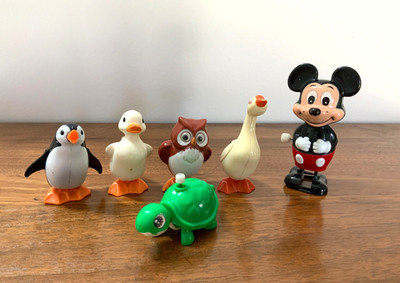 LOT (6) Vintage Wind Up TOMY Toy WALKERS Mickey Mouse Turtle Duck Owl Penguin