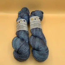 The Uncommon Thread Yarn 2 Pcs Approx 400m/ 100g