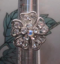 CRYSTAL RHINESTONE FLOWER COCKTAIL STATEMENT SILVERTONE ADJUSTABLE RING