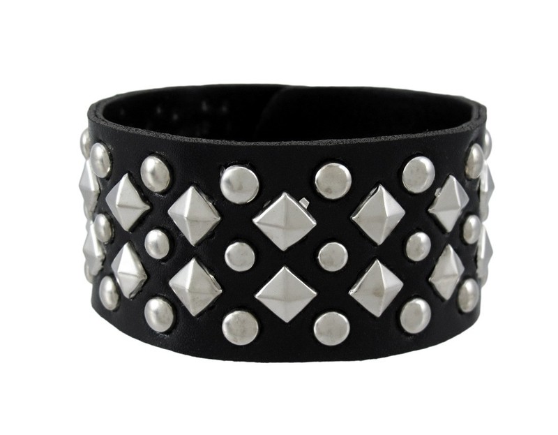 Zeckos Black Vinyl Wristband with Chrome Pyramid and Round Studs