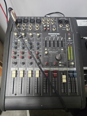 Mackie DFX-6 6-Channel Analog Mixer w/ Built-In Effects Phantom Power Tested...