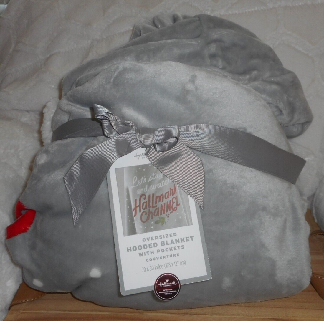 Hallmark Channel Hallmark Sweatshirt Plus Size Oversized Blanket