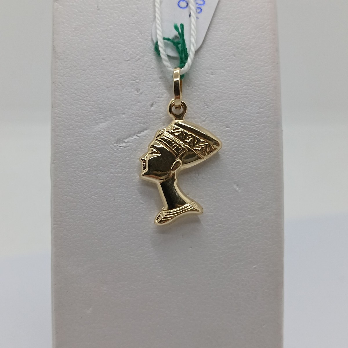 Ciondolo in oro giallo 18k, Queen Nefertiti, anni '50 in vendita su