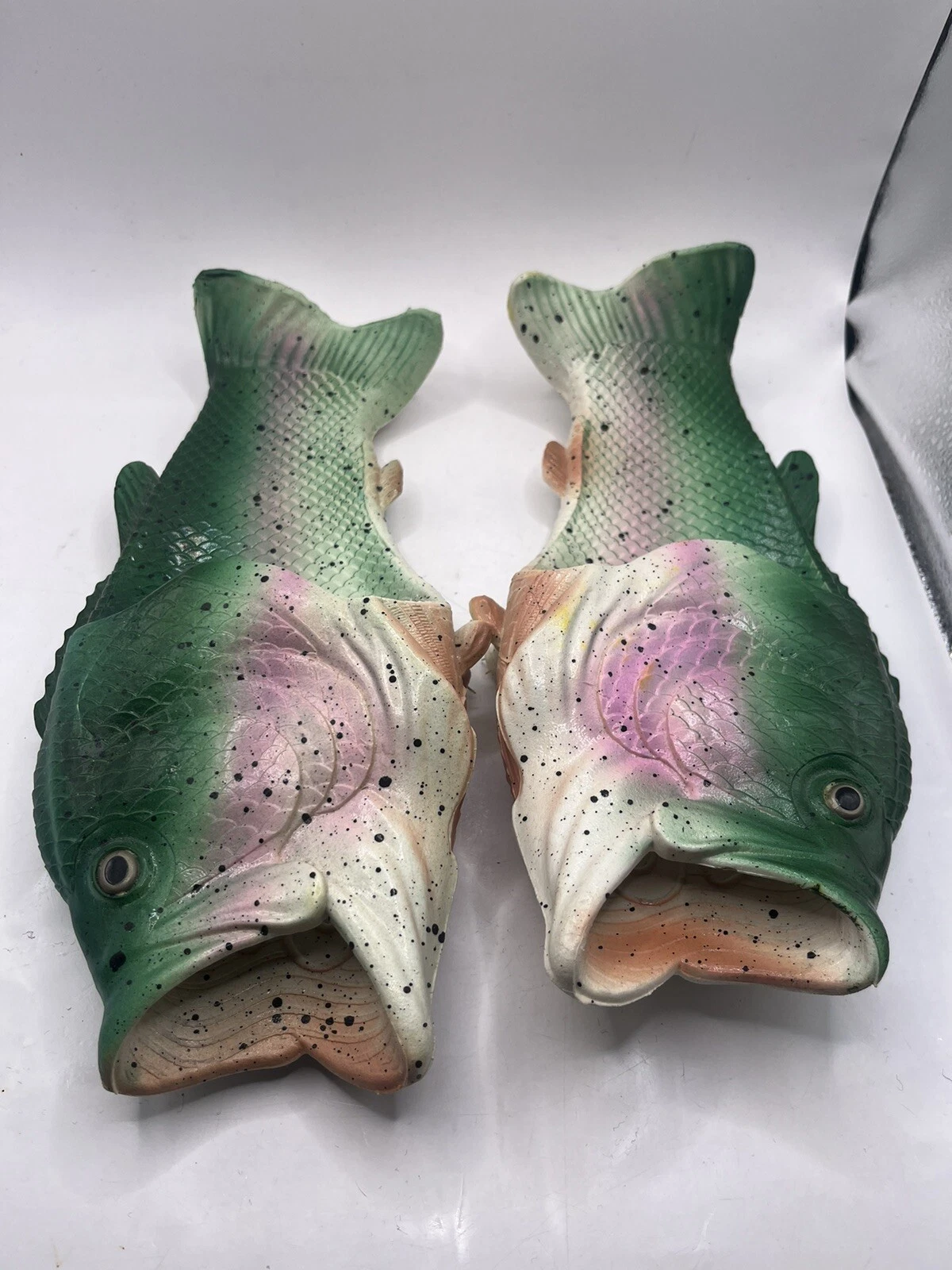 Shen Fish Shaped Flip Flops Men's size 8/9 Slippers Slides Flip Flops Shoes
Opens in a new window or