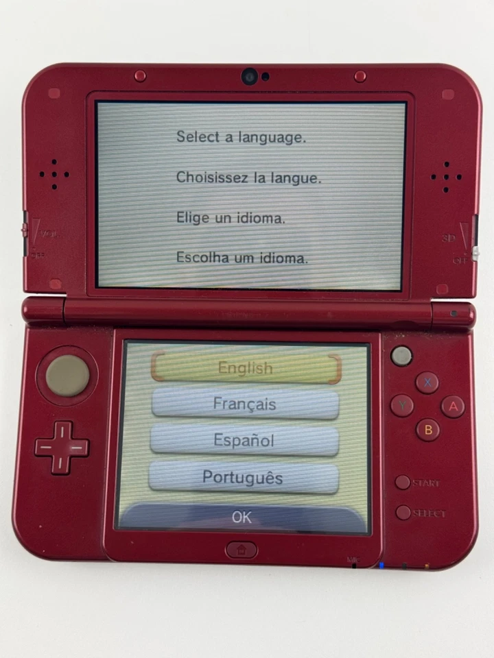 Nuevo paquete de consola Nintendo 3DS XL roja RED-001 con cargador Foto 3 de 4