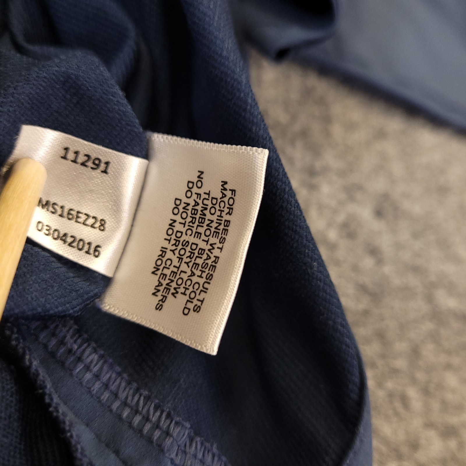 Peter Millar Wind Performance 1/4 Zip Pullover Me… - image 8