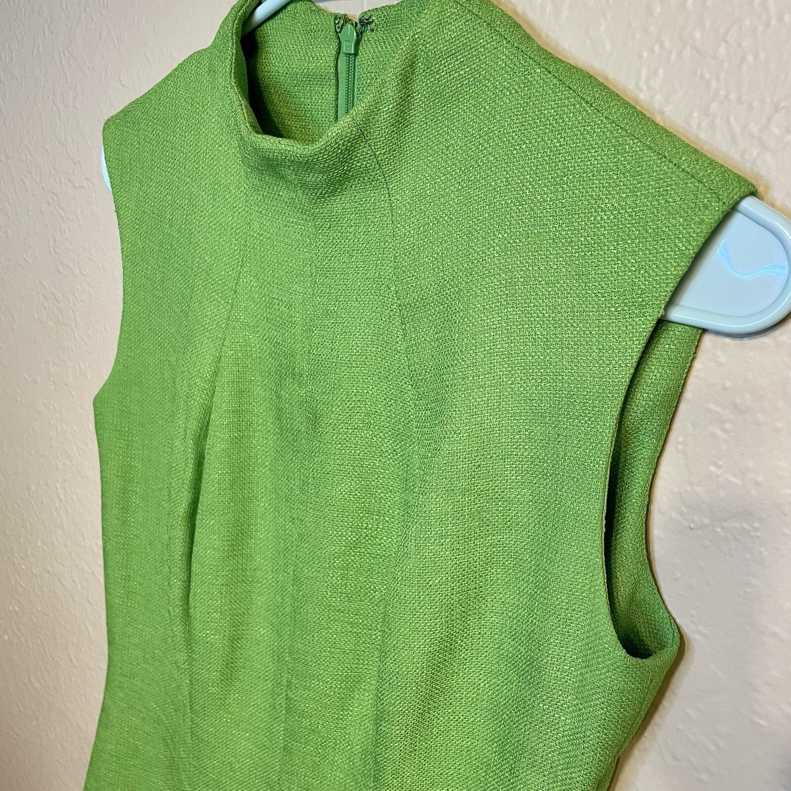 Carmen Marc Valvo Solid Green Polyester Vintage A… - image 4