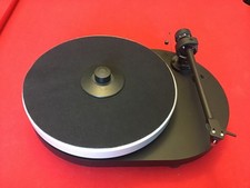 Project RPM 4 Turntable