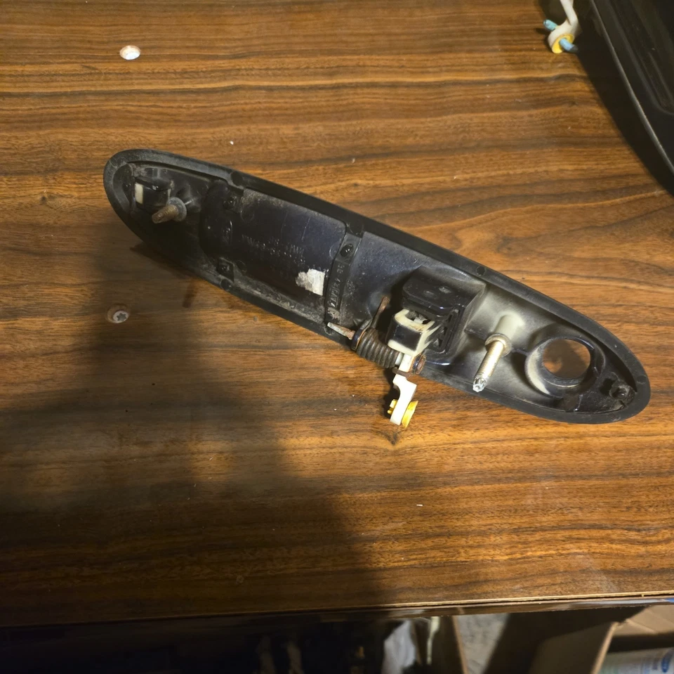 Левая передняя наружная дверная ручка для водителя 00 01 02 03 04 05 06 Lincoln LS   - Изображение 3 из 3